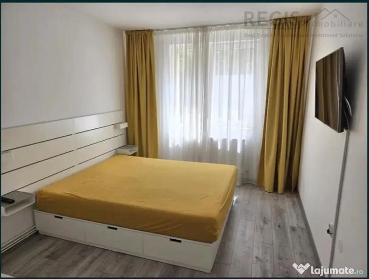 Apartament cu 3 camere decomandat în Hărmanului