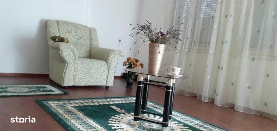 Casă cu 4 camere cu Teren 450 Mp în Central