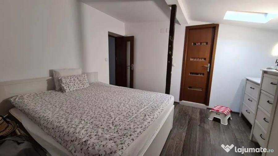 Apartament cu 2 camere semidecomandat, mobilat în Eminescu