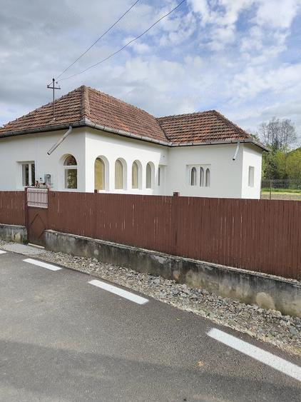 Casă cu 3 camere cu Teren 1500 Mp în Capu Piscului (Godeni)