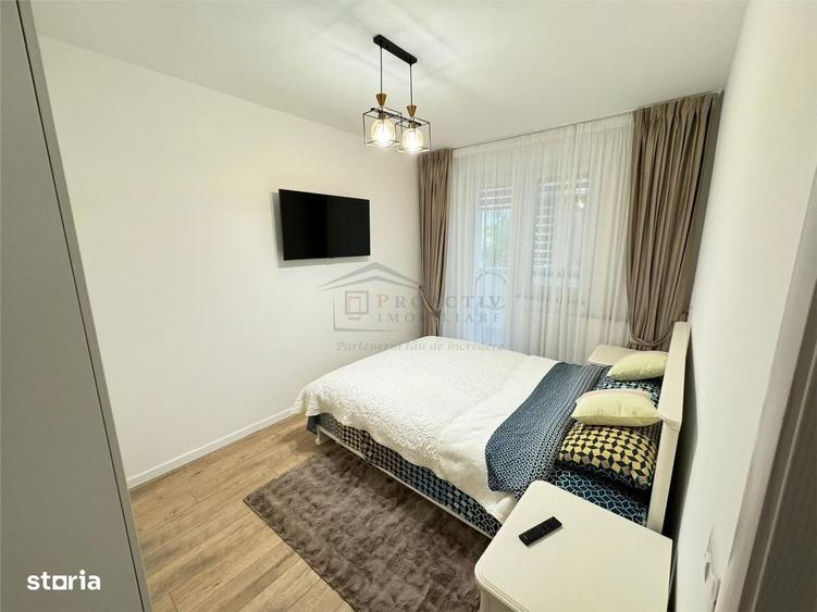 Apartament cu 3 camere decomandat în Universității