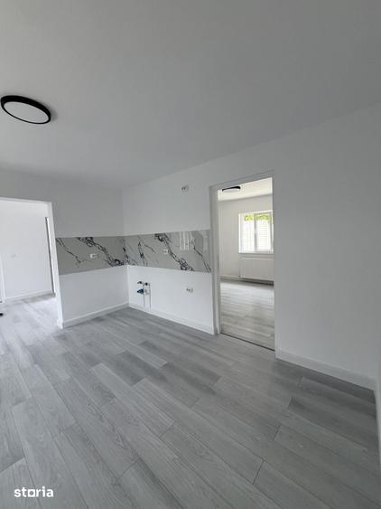 Casă cu 3 camere cu Teren 220 Mp în Central