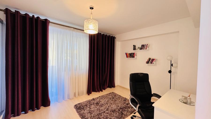 Apartament cu 3 camere decomandat în Valea Adâncă