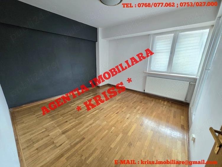 Apartament cu 4 camere decomandat în Ultracentral