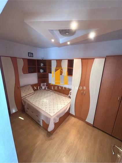 Apartament cu 3 camere semidecomandat în Trivale