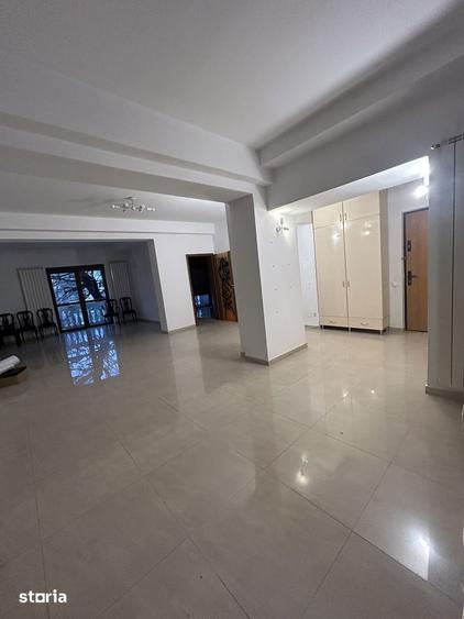Apartament cu 3 camere în Eminescu