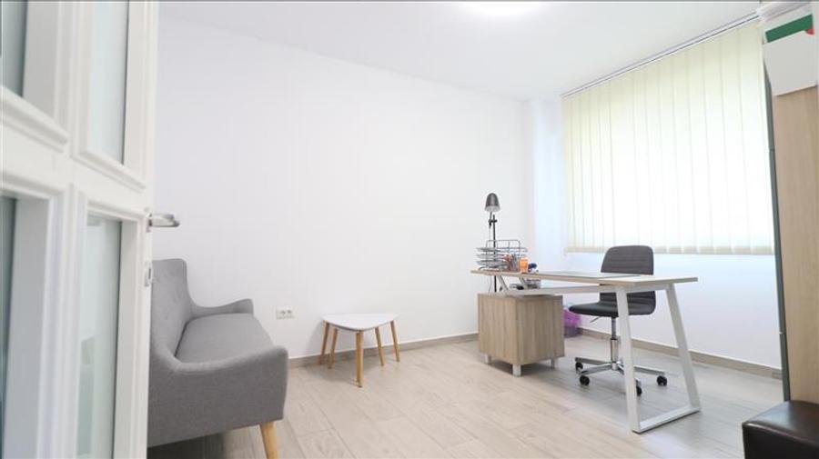 Apartament cu 2 camere decomandat în Sărărie