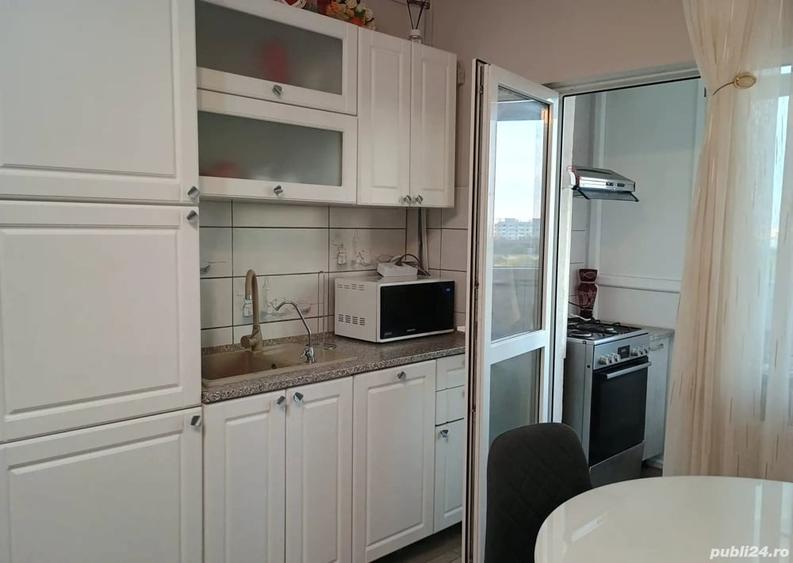Apartament cu 2 camere semidecomandat, mobilat în Drumul Găzarului