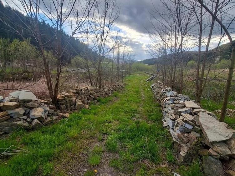 Teren Construcții intravilan de 21000 mp, în Slatina