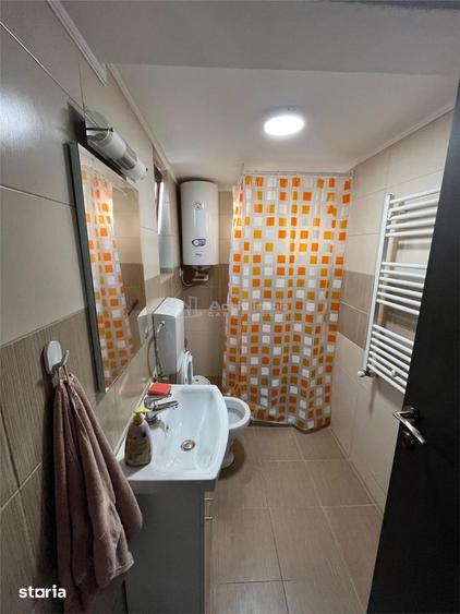 Casă cu 4 camere cu Teren 400 Mp în Central