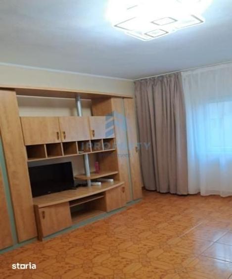 Apartament cu 3 camere decomandat în Nerva Traian