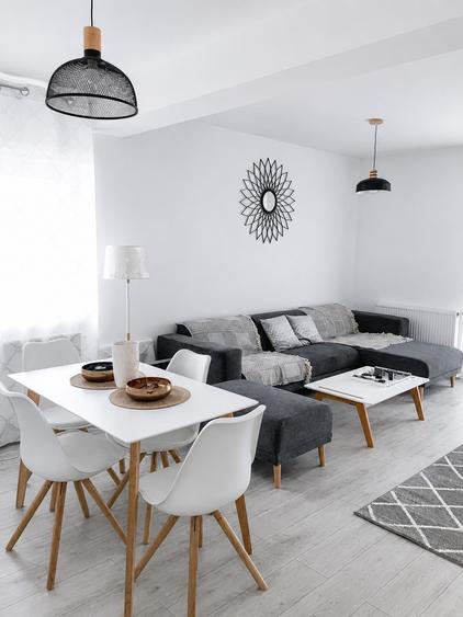 Casă individuală cu 4 camere cu Teren 230 Mp în Vișani