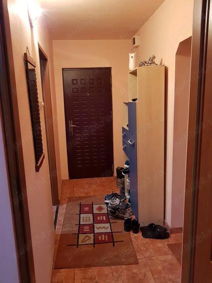 Apartament cu 3 camere decomandat în Mircea cel Bătrân
