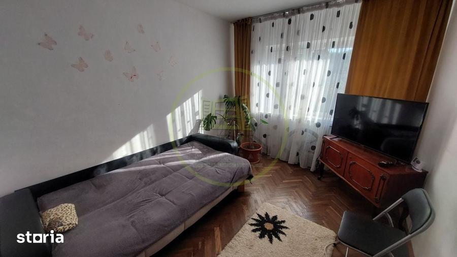 Apartament cu 3 camere decomandat în 1 Mai