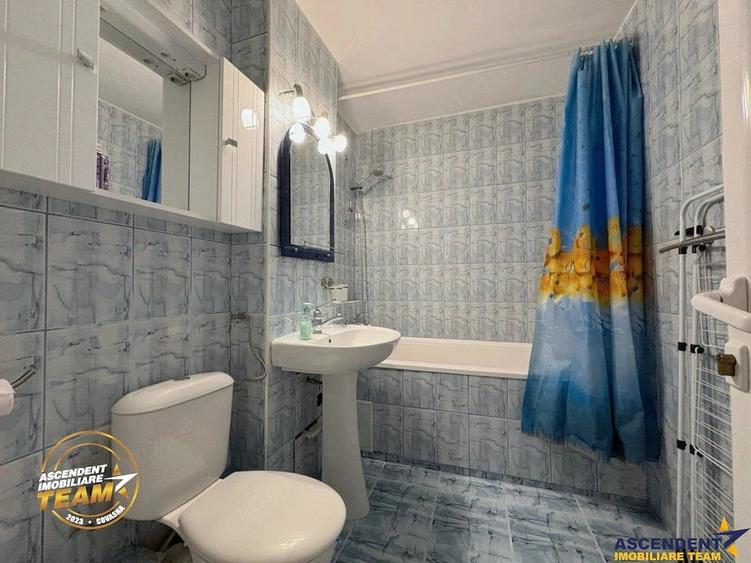 Apartament cu 2 camere decomandat în Lenin