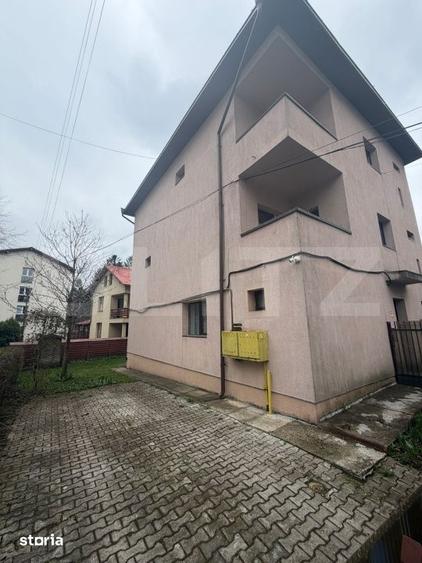 Casă cu 4 camere cu Teren 200 Mp în Central