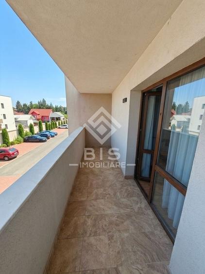 Apartament cu 3 camere decomandat în Sud