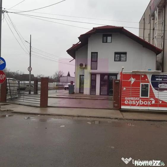 Casă cu 7 camere cu Teren 370 Mp în Cățelu