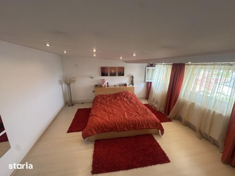 Casă cu 10 camere cu Canalizare în Apărătorii Patriei