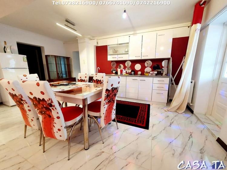 Apartament cu 2 camere decomandat, mobilat în Central
