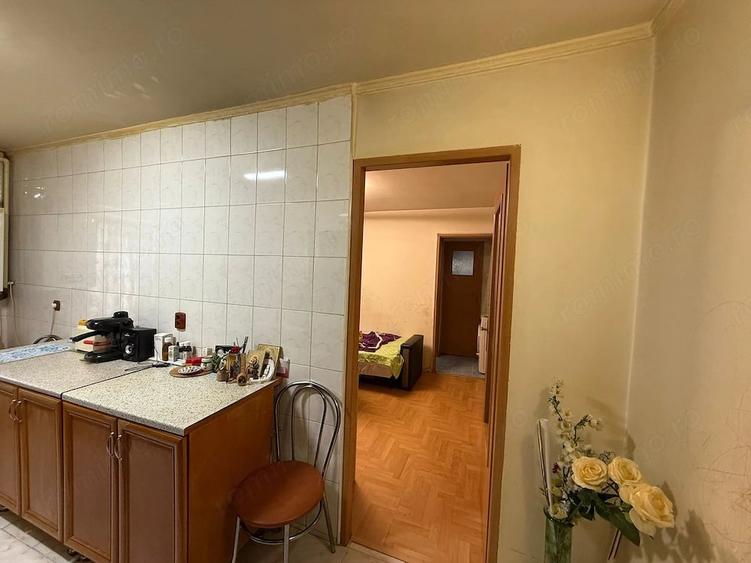 Apartament cu 2 camere semidecomandat în Mihai Eminescu