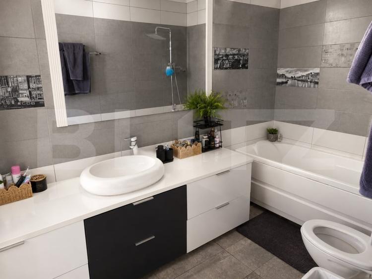 Casă individuală cu 3 camere cu Canalizare în Exterior Est