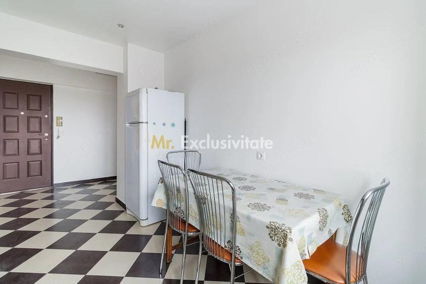 Apartament cu 3 camere decomandat în Giurgiului