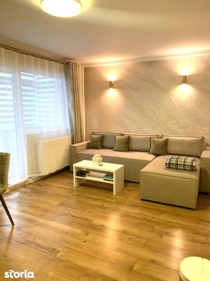 Apartament cu 3 camere decomandat în Mioriței