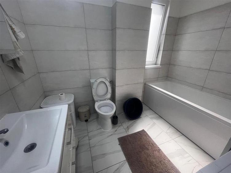 Apartament cu 2 camere decomandat, mobilat în Lunca Cetățuii