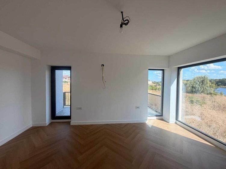 Casă cu 4 camere în Corbeanca