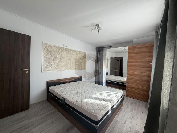 Duplex cu 5 camere cu Canalizare în Dumbrăvița