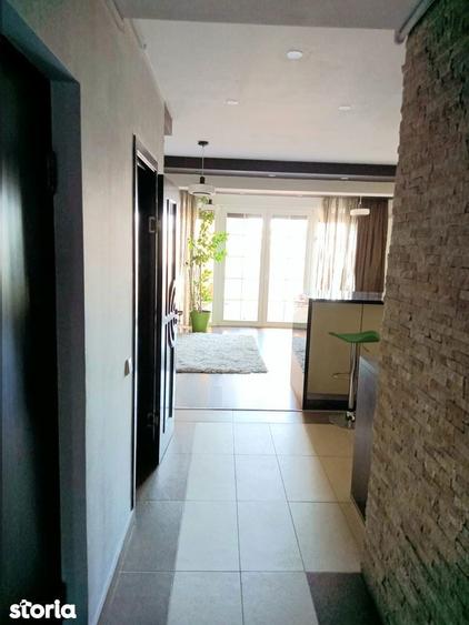 Apartament cu 3 camere în Cantemir