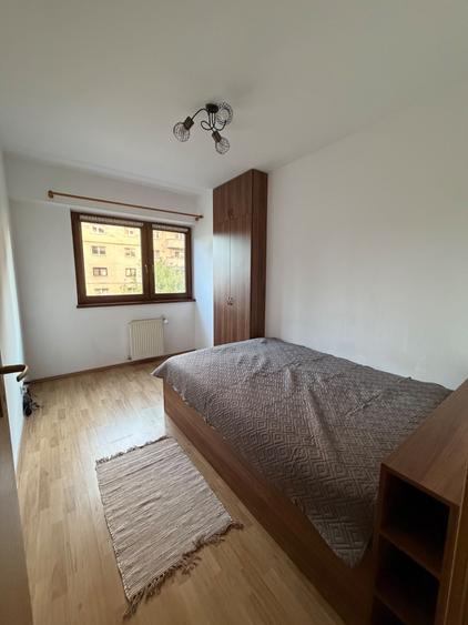 Apartament cu 2 camere nedecomandat în Mărăști