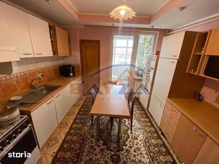 Apartament cu 4 camere, mobilat în Vasile Alecsandri