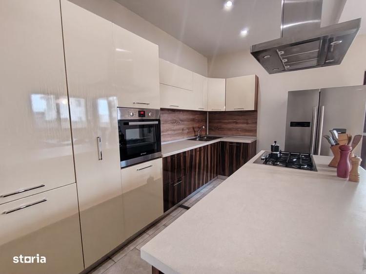 Casă cu 4 camere cu Teren 652 Mp în Giroc