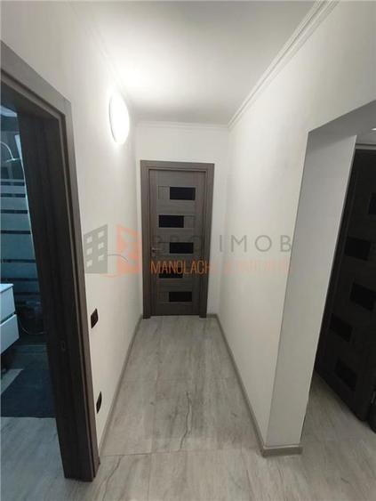 Apartament cu 3 camere decomandat, mobilat în Unirii Nord