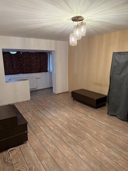 Inchrriez apartament 3 camere - 16