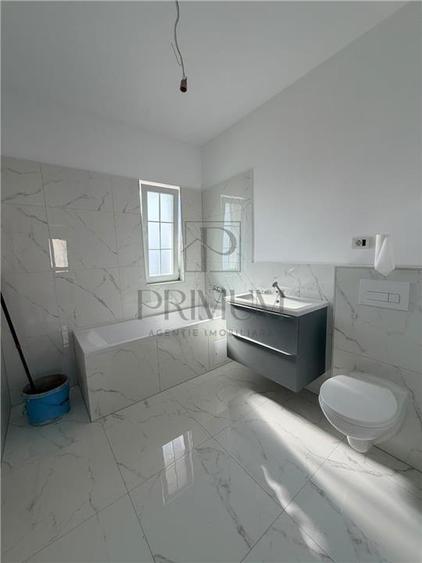 Duplex cu 4 camere cu Canalizare în Moșnița Nouă