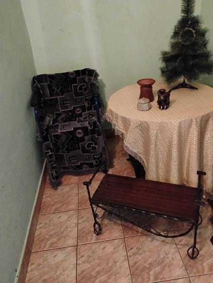 Apartament cu 4 camere decomandat în Florești