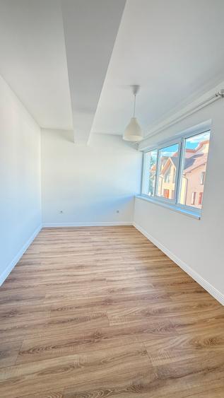 Apartament cu 3 camere decomandat în Vest