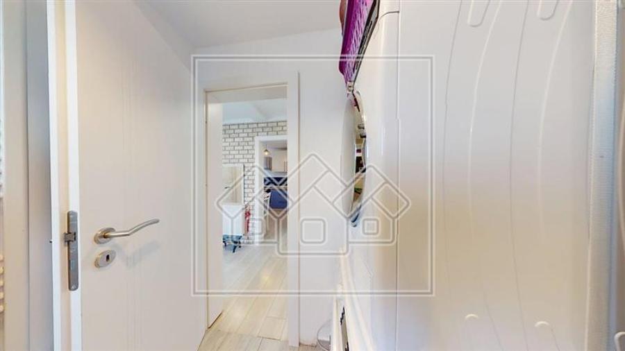 Duplex cu 3 camere cu Canalizare în Șelimbăr