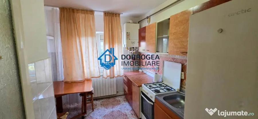 Apartament cu 2 camere decomandat în Păcii