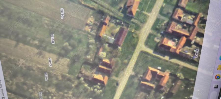 Casă cu Teren 3950 Mp în Bacău de Mijloc