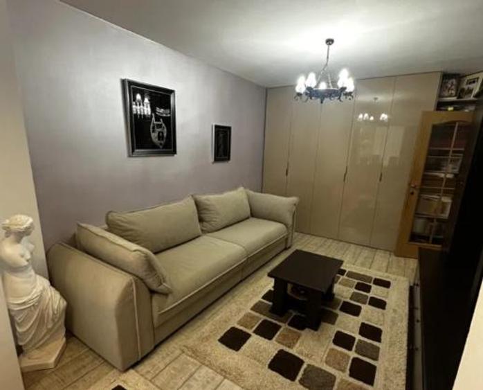 Apartament cu 2 camere decomandat în Astra