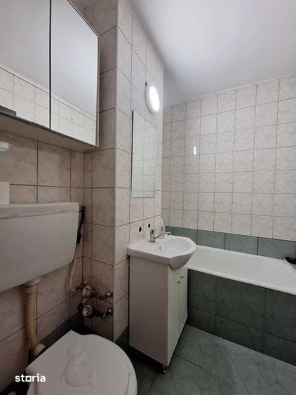 Garsonieră semidecomandată în Titan