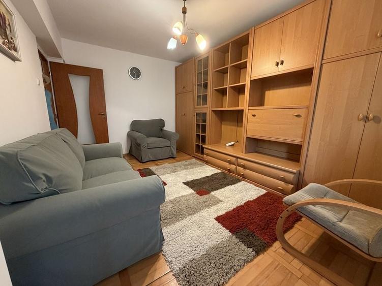 Apartament cu 2 camere decomandat în Rogerius