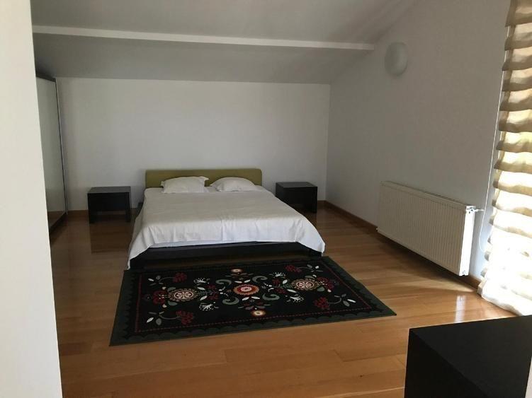 Casă cu 5 camere cu Canalizare în Pipera