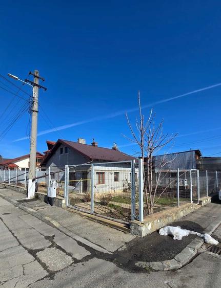Casă cu 3 camere în Central