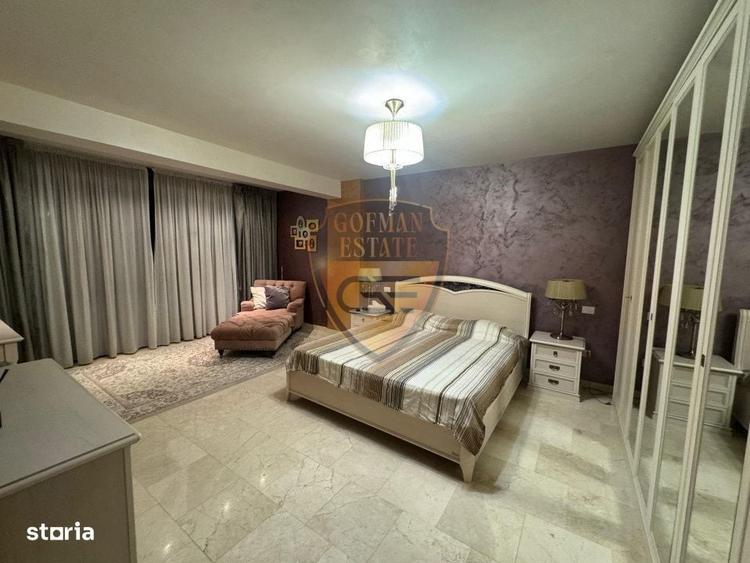 Apartament cu 4 camere decomandat în Central