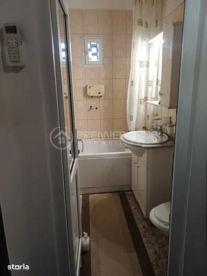Apartament cu 2 camere decomandat în Podu Roș
